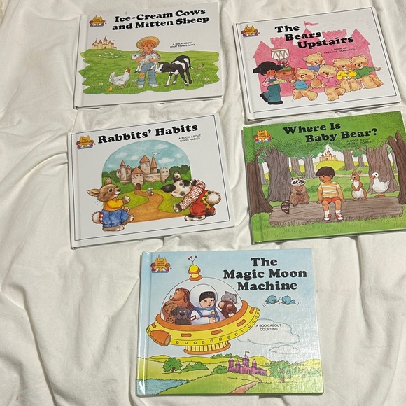 Children's Storybook Collection - Picture 1 of 1